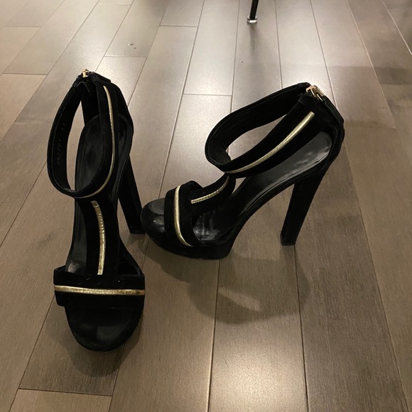 Black suede Gucci high heel sandal - Picture 2 of 3